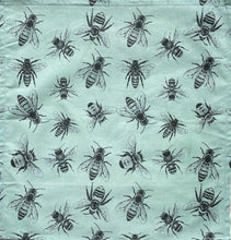Load image into Gallery viewer, Allgifts Cotton Cloth Napkins - Bees (set of 4)
