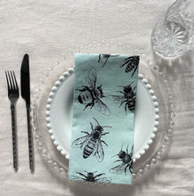 Load image into Gallery viewer, Allgifts Cotton Cloth Napkins - Bees (set of 4)
