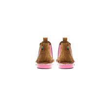 Load image into Gallery viewer, Veldskoen Chelsea Boot - Pink Sole