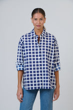 Load image into Gallery viewer, Enveloppe Cotton Shirt - Impression Azur
