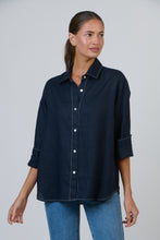 Load image into Gallery viewer, Enveloppe Linen Shirt - Marine