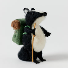Load image into Gallery viewer, Inka Felt Skunk