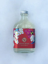 Load image into Gallery viewer, Murphy & Daughters Bath Bubbles 220ml - Frangipani