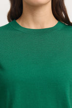 Load image into Gallery viewer, Toorallie Fine Merino L/S Crew - Lush Green