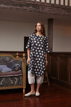 Load image into Gallery viewer, Valia Victoria Dress