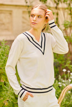 Load image into Gallery viewer, Polo Jumper Women: V-neck Club Kingston Sweater - Club White/French Navy