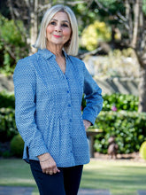 Load image into Gallery viewer, Equinox Cotton Pleat Front Shirt - Blue Daisy Print