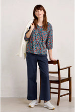 Load image into Gallery viewer, Seasalt of Cornwall Garlanding Top - Reed Flower Raincloud