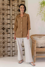 Load image into Gallery viewer, See Saw Linen 3/4 Elegant Sleeve Shirt - Toffee