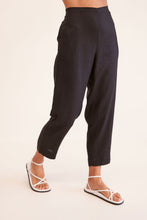 Load image into Gallery viewer, See Saw Linen 7/8 Flat Front Pant - Black
