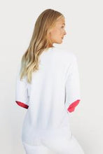 Load image into Gallery viewer, Frayed XO Kiss Windy - White