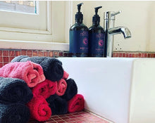 Load image into Gallery viewer, Murphy & Daughters Hand & Body Wash - 500ml