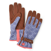 Load image into Gallery viewer, Burgon & Ball Love The Glove Artisan