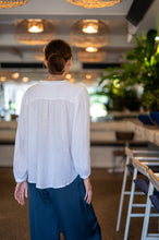 Load image into Gallery viewer, MILSON Carissa Shirt - White