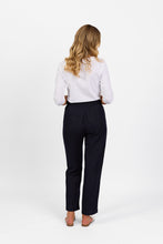 Load image into Gallery viewer, Vassalli Linen Pant with Full Elastic Waistband - Ink
