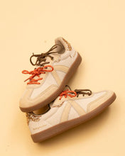 Load image into Gallery viewer, ASFVLT Sneaker - Elite Classic Natural/Shine
