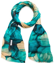 Load image into Gallery viewer, Australian Merino Wool Scarf - Gaze
