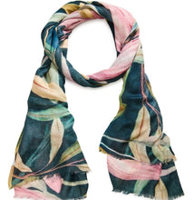Load image into Gallery viewer, Australian Merino Wool Scarf - Velvet
