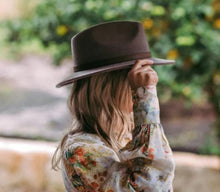 Load image into Gallery viewer, Avenel of Melbourne Aust. Wool Felt Hat - Nolan Bark
