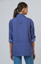 Load image into Gallery viewer, Enveloppe Cotton Shirt - Rayure Marine
