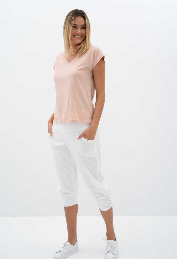 White 3/4 Crop Women's Pants > Humidity Castaway Pants