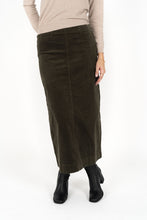 Load image into Gallery viewer, Humidity Billie Cord Skirt - Midnight
