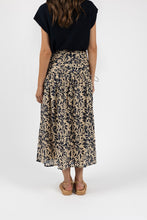 Load image into Gallery viewer, Humidity Eden Rouched Skirt - Navy Print
