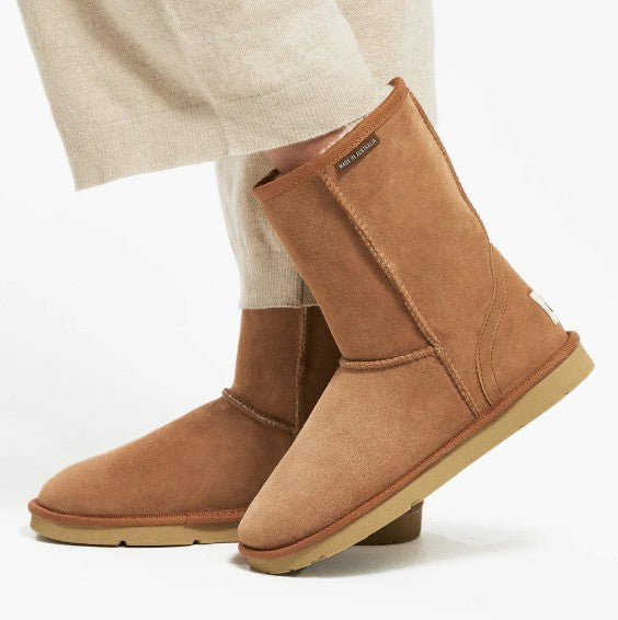 Koalabi Aust Made Sheepskin Classic Short Boot - Chestnut