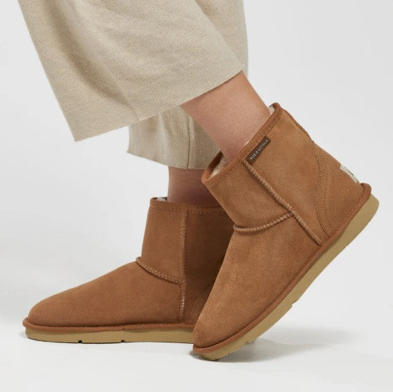 Koalabi Aust Made Sheepskin Ultra Short Boot - Chestnut