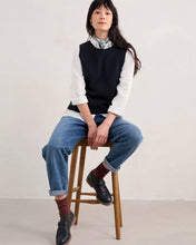 Load image into Gallery viewer, Seasalt East View Vest - Maritime
