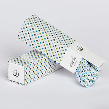 Load image into Gallery viewer, Sliwils Shoelaces - Green &amp; Blue Spots
