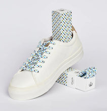 Load image into Gallery viewer, Sliwils Shoelaces - Green &amp; Blue Spots

