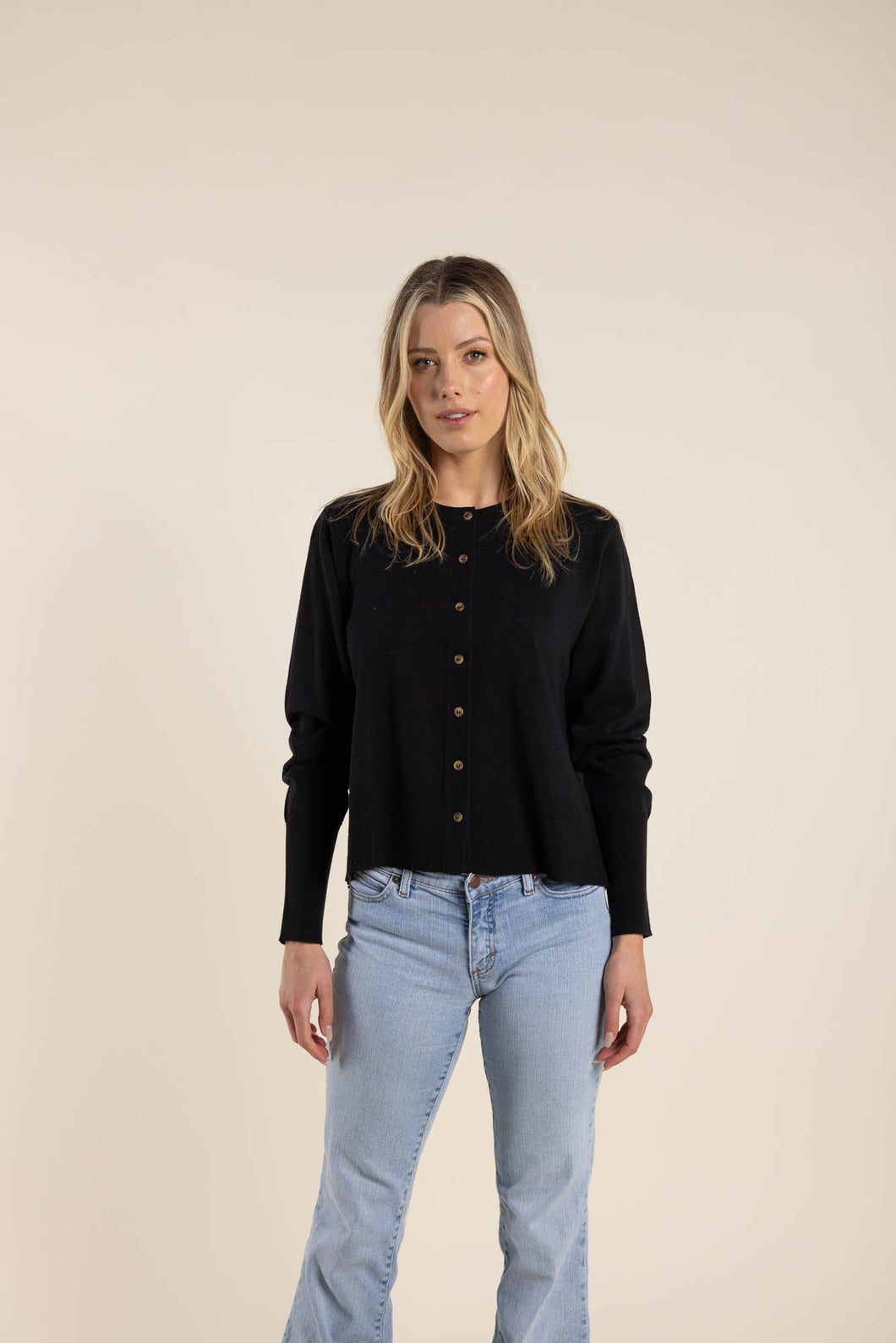 Two T's Cropped Cardigan - Black