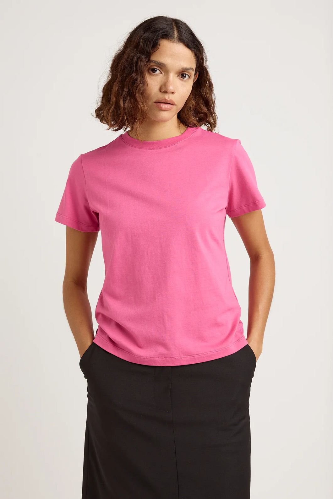 Toorallie Classic super soft cotton crew neck tee in a classic fit in pink.