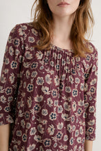 Load image into Gallery viewer, Seasalt Cornwall Tranquility Top - Poppy Tapestry Merlot
