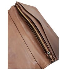 Load image into Gallery viewer, Kompanero Aleks Leather Clutch
