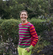 Load image into Gallery viewer, Eribe (Scotland) Stobo Stripe Reversible Jumper - Rosa
