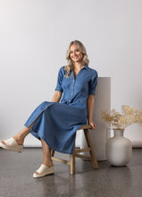 Load image into Gallery viewer, Vassalli Shaped Waist Dress - Mid Wash
