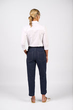 Load image into Gallery viewer, Vassalli Relaxed Leg Pant - Ink
