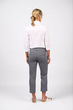 Load image into Gallery viewer, Vassalli Slim Leg 7/8 Pants - Sim
