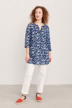 Load image into Gallery viewer, Seasalt Cornwall Adventurer Tunic - Ceramic Blooms Yacht
