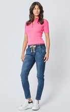 Load image into Gallery viewer, Dricoper Classic Ankle Length Jeans
