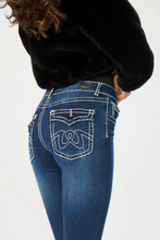 Load image into Gallery viewer, New London Jeans - Chelsea - Denim with White stitching
