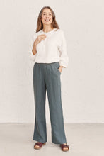 Load image into Gallery viewer, Seasalt Cornwall Sea Rocket Trouser - Light Nickel
