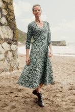 Load image into Gallery viewer, Seasalt Cornwall Waterfront Dress - Printed Flower Pine Needle
