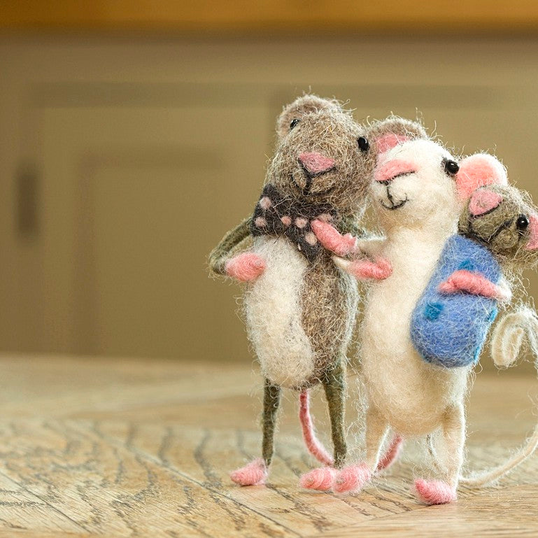 Sew Heart Felt Mice - Mummy & Daddy Mouse with Baby Boy